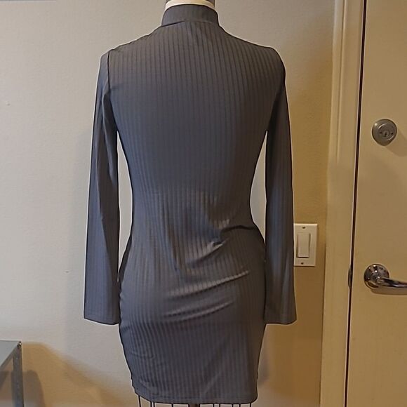 💲1️⃣0️⃣ Bundled ✔️Ribbed Bodycon Mini Button Accent Dress Dark Grey  sz S, M - Picture 12 of 14